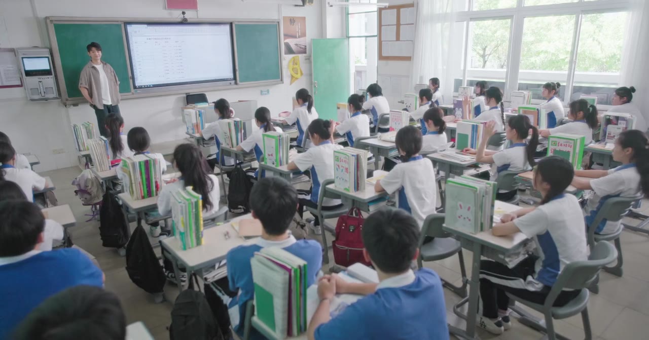 Tạm Biệt Lớp 18 tập 9 cảnh 2