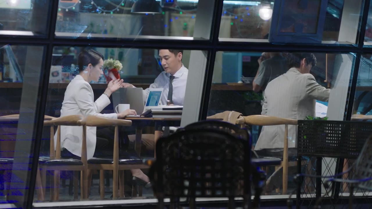 Cuộc Sống Vô Hình tập 18 cảnh 2