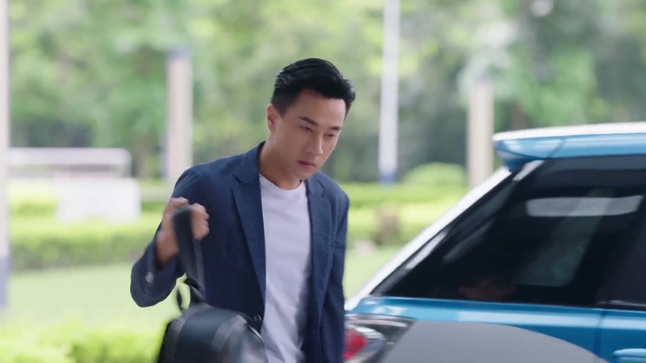 Cuộc Sống Vô Hình tập 19 cảnh 2