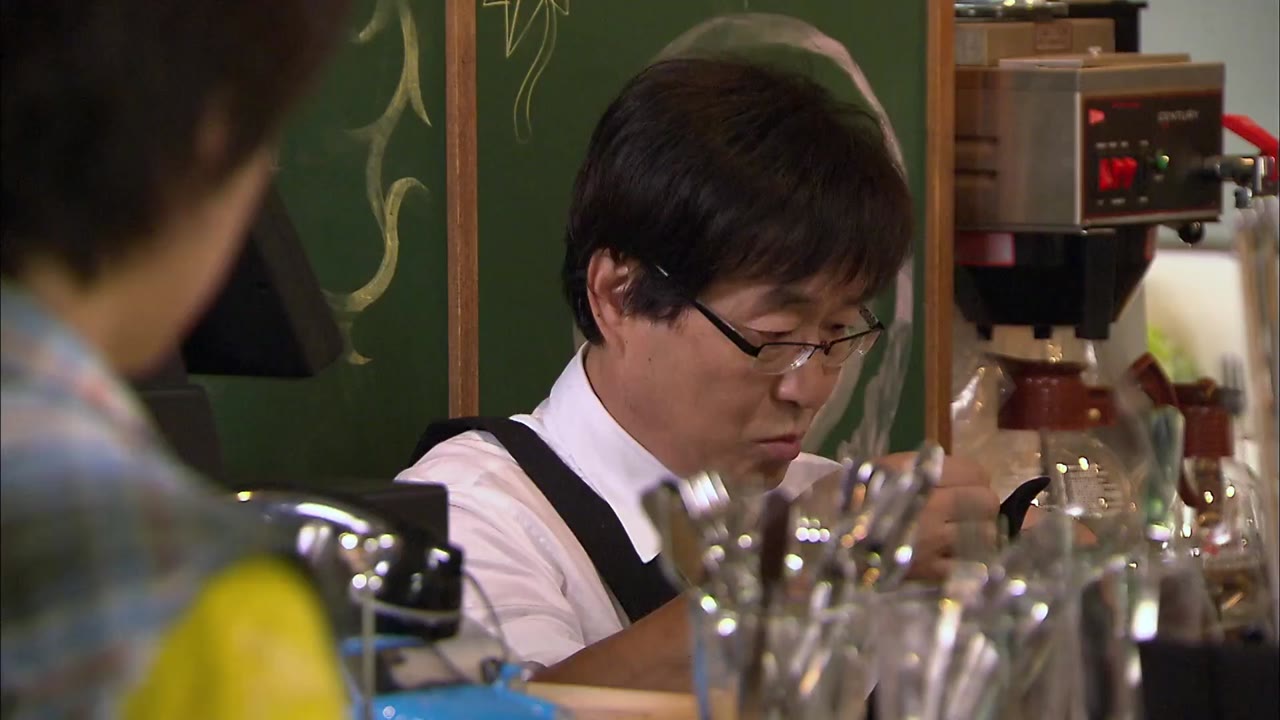 Tiệm Cà Phê Hoàng Tử tập 7 cảnh 2