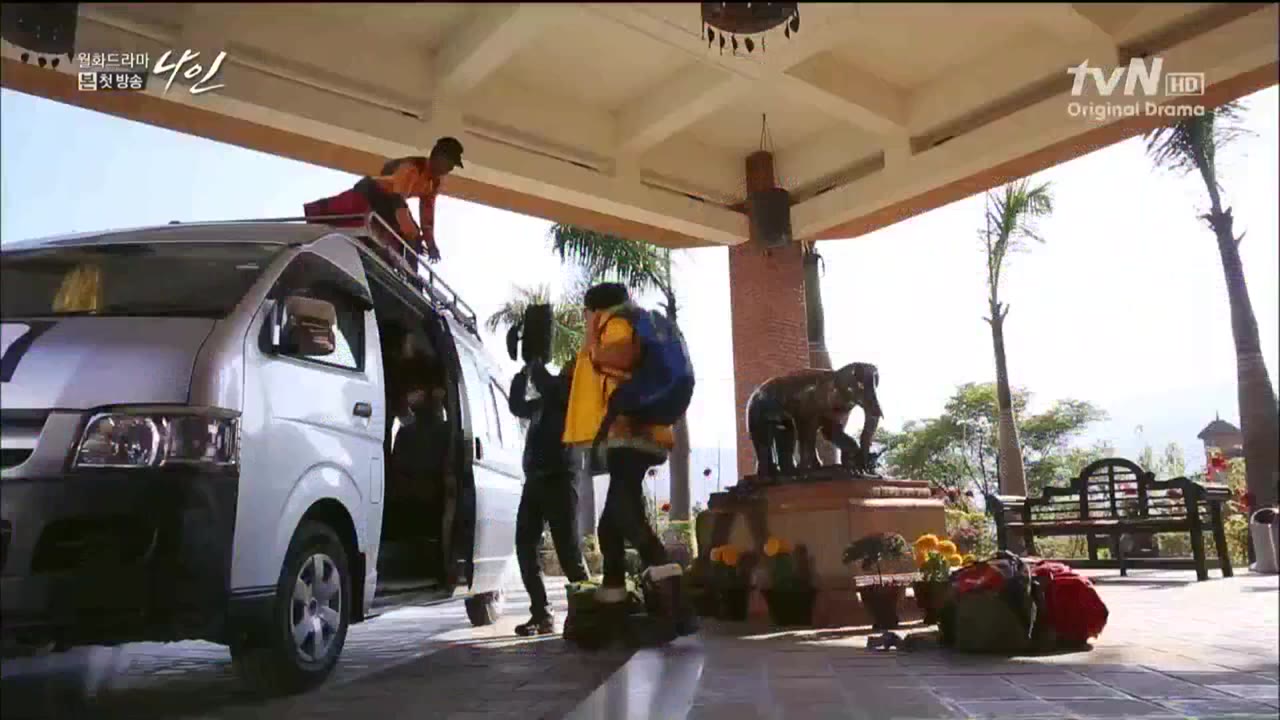 9 Lần Ngược Thời Gian - cảnh 3