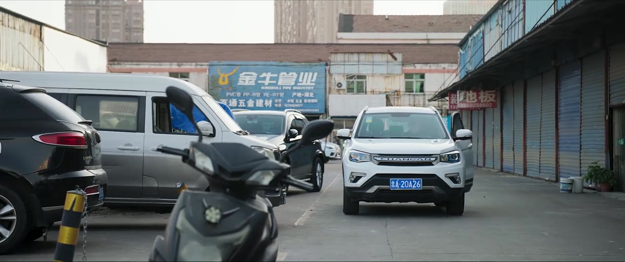 Khu Rừng Đen Trắng tập 8
