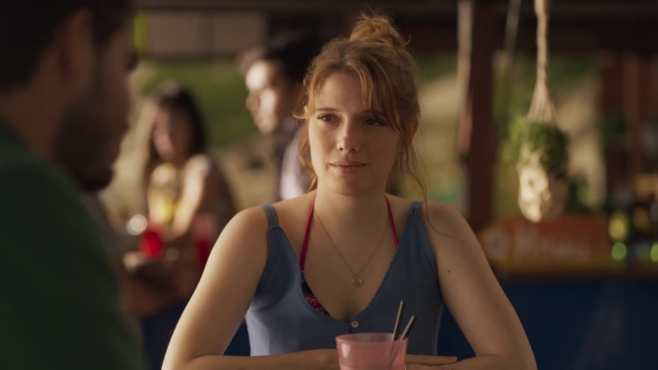 Valeria (Phần 2) tập 5 cảnh 2