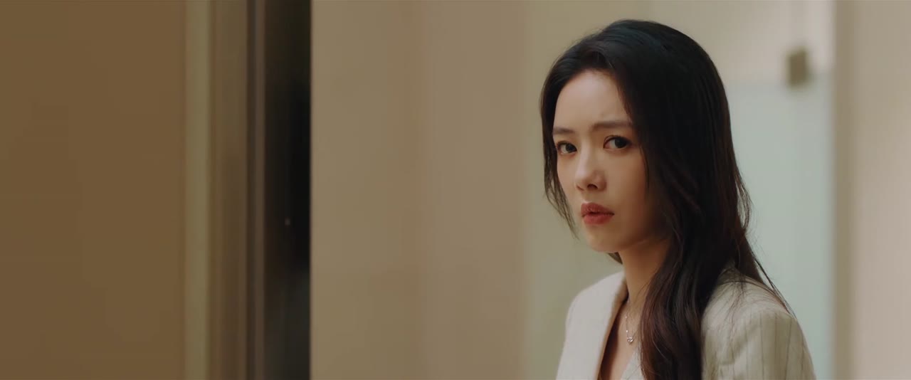 Trong Hôn Nhân, Ngoài Hôn Nhân tập 1 cảnh 3