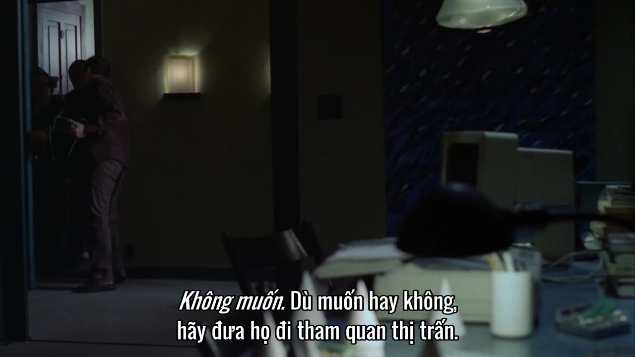 Tình Yêu Trong Thời Kỳ Cuồng Loạn - cảnh 2