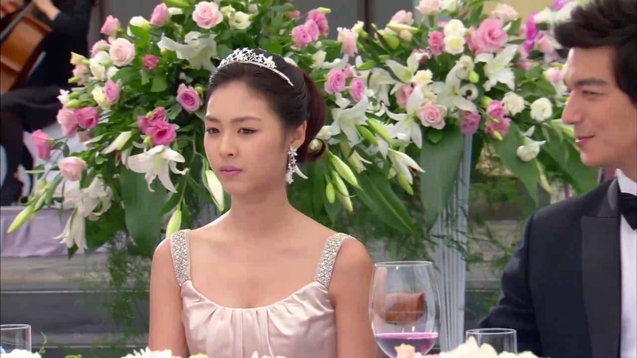 Phía Đông Vườn Địa Đàng tập 21 cảnh 2