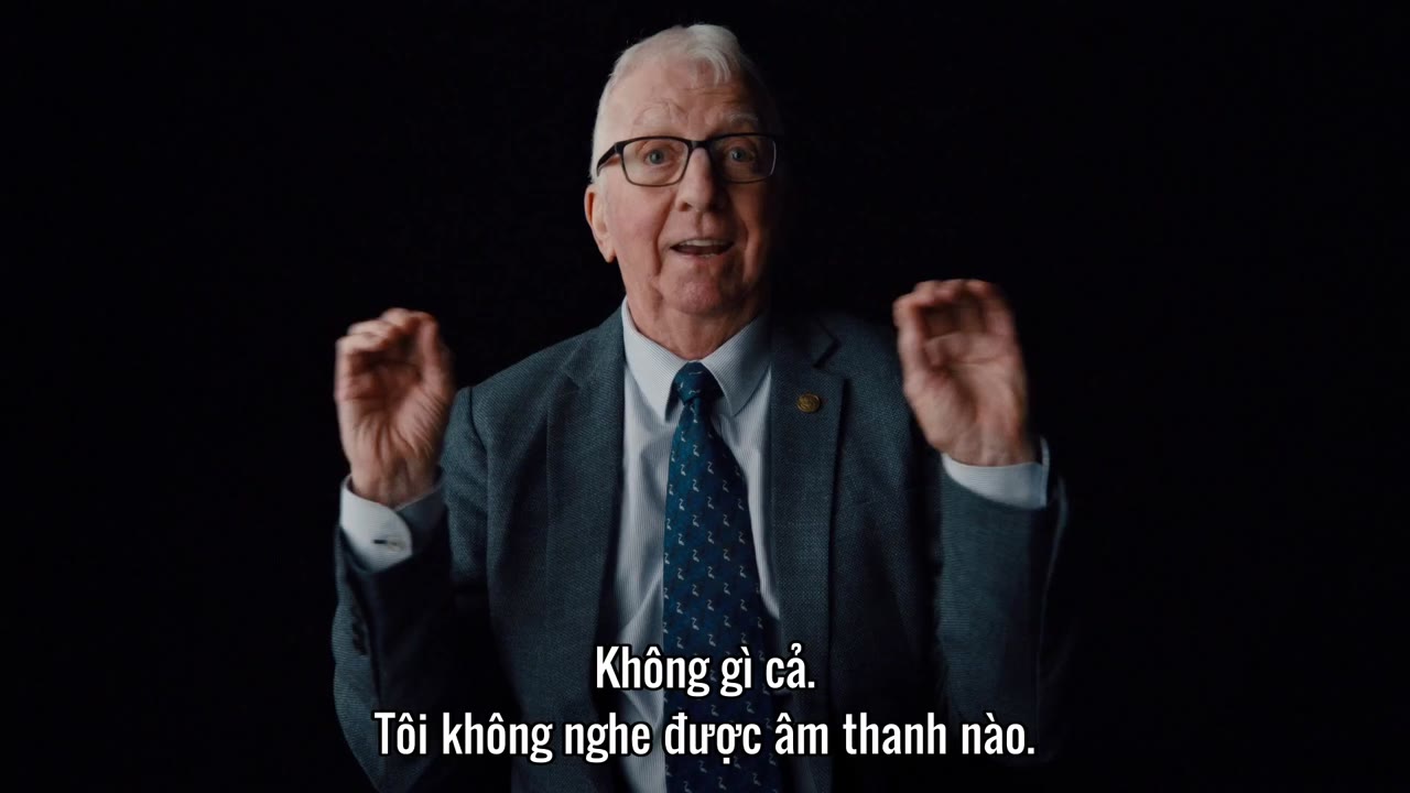 Hiệu Trưởng Khiếm Thính Đầu Tiên - cảnh 2