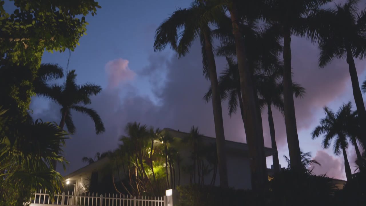 Jeffrey Epstein: Giàu có và đồi bại tập 2 cảnh 2
