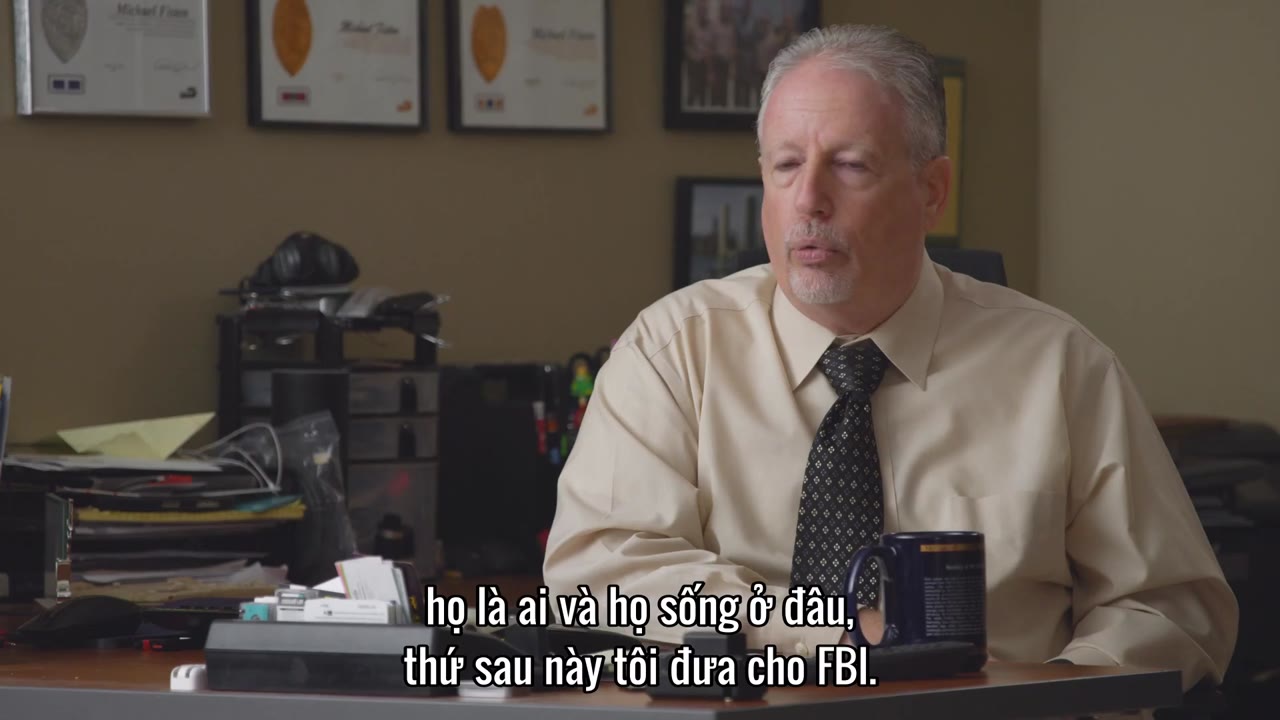 Jeffrey Epstein: Giàu có và đồi bại tập 2 cảnh 3
