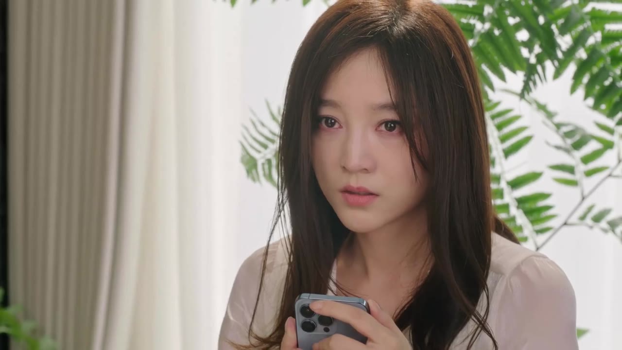 Cô Ấy Đạp Gió Mà Tới tập 1 cảnh 3