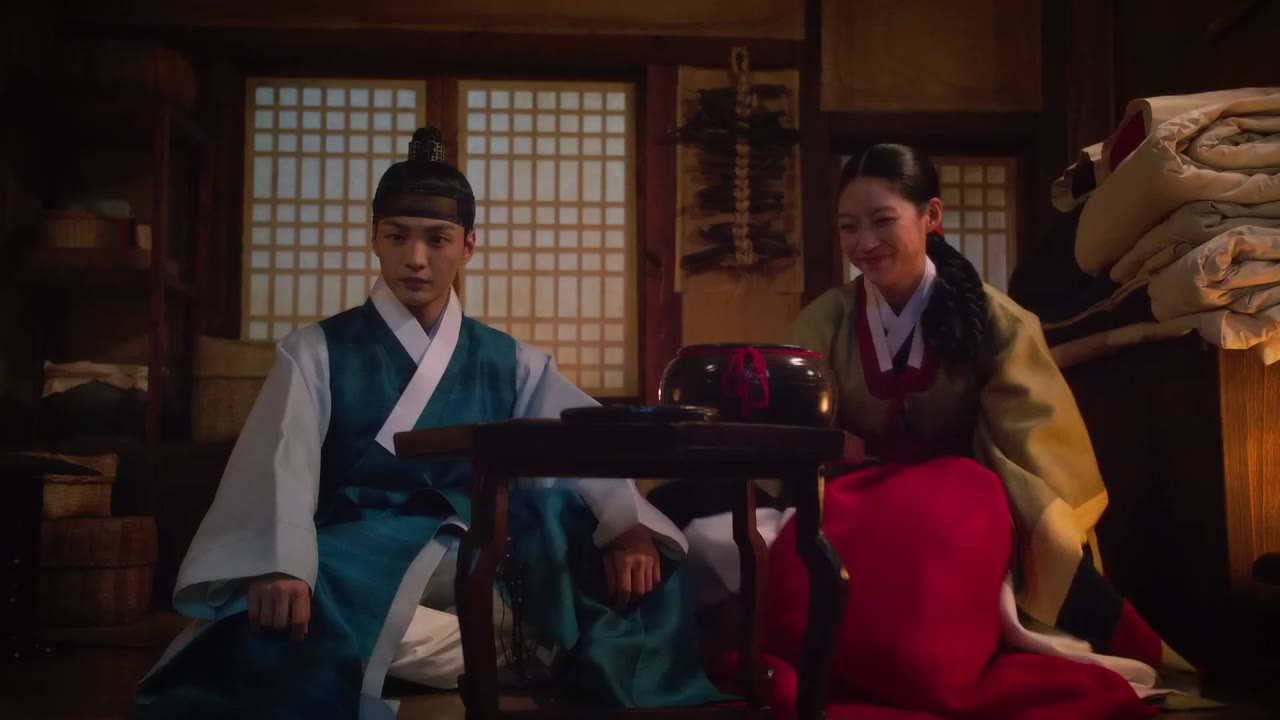 Biệt Đội Hoa Hòe: Trung Tâm Mai Mối Joseon tập 2 cảnh 2