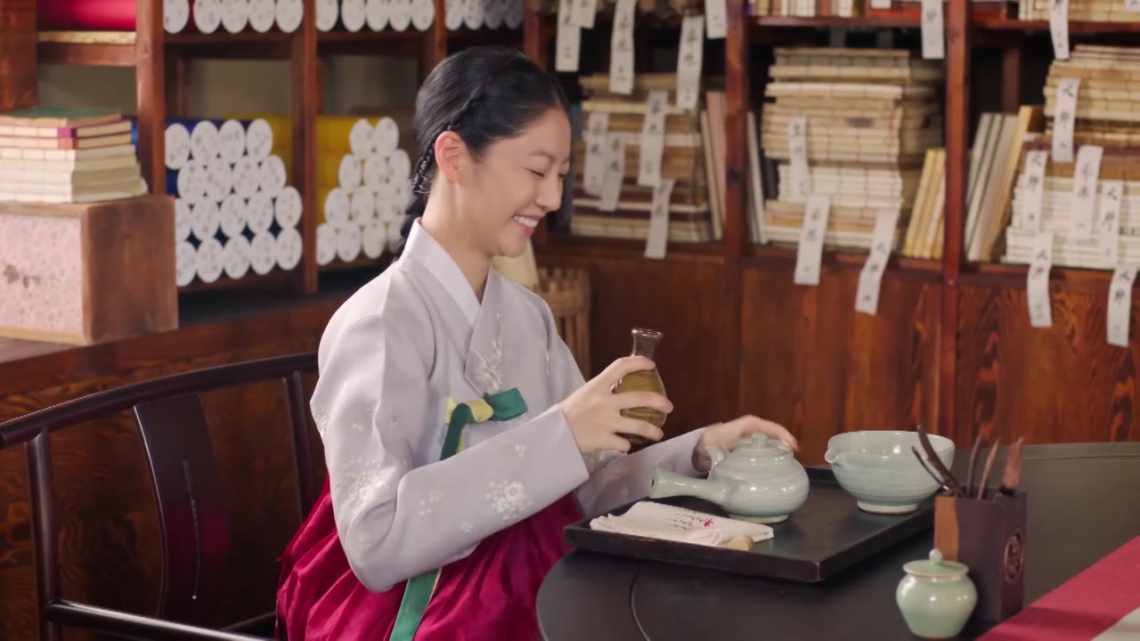 Biệt Đội Hoa Hòe: Trung Tâm Mai Mối Joseon tập 8 cảnh 2