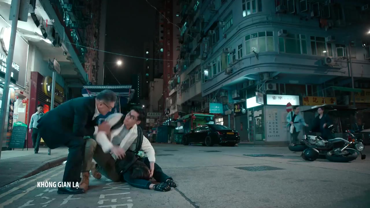 Không Gian Lạ tập 1