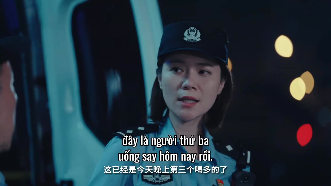 Chuyện Phòng Cảnh Sát tập 8 cảnh 2