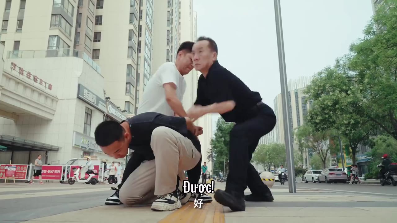 Chuyện Phòng Cảnh Sát tập 12