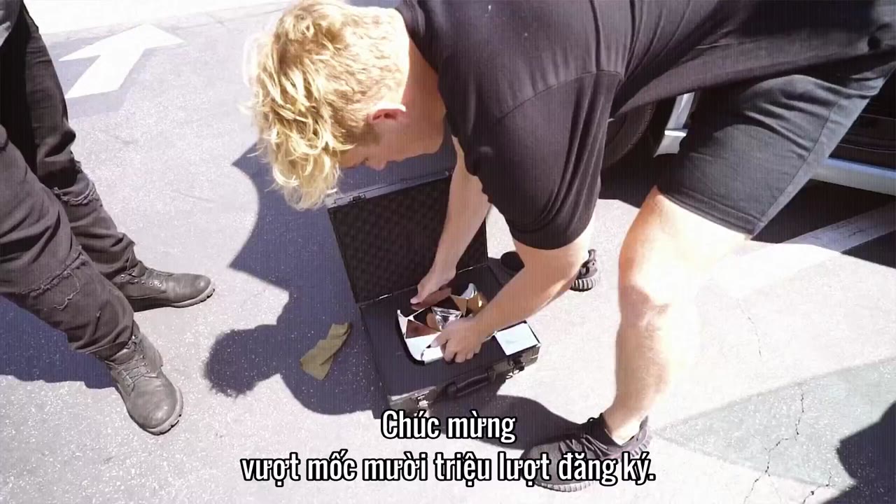 Đếm ngược: Paul vs. Tyson tập 1 cảnh 2