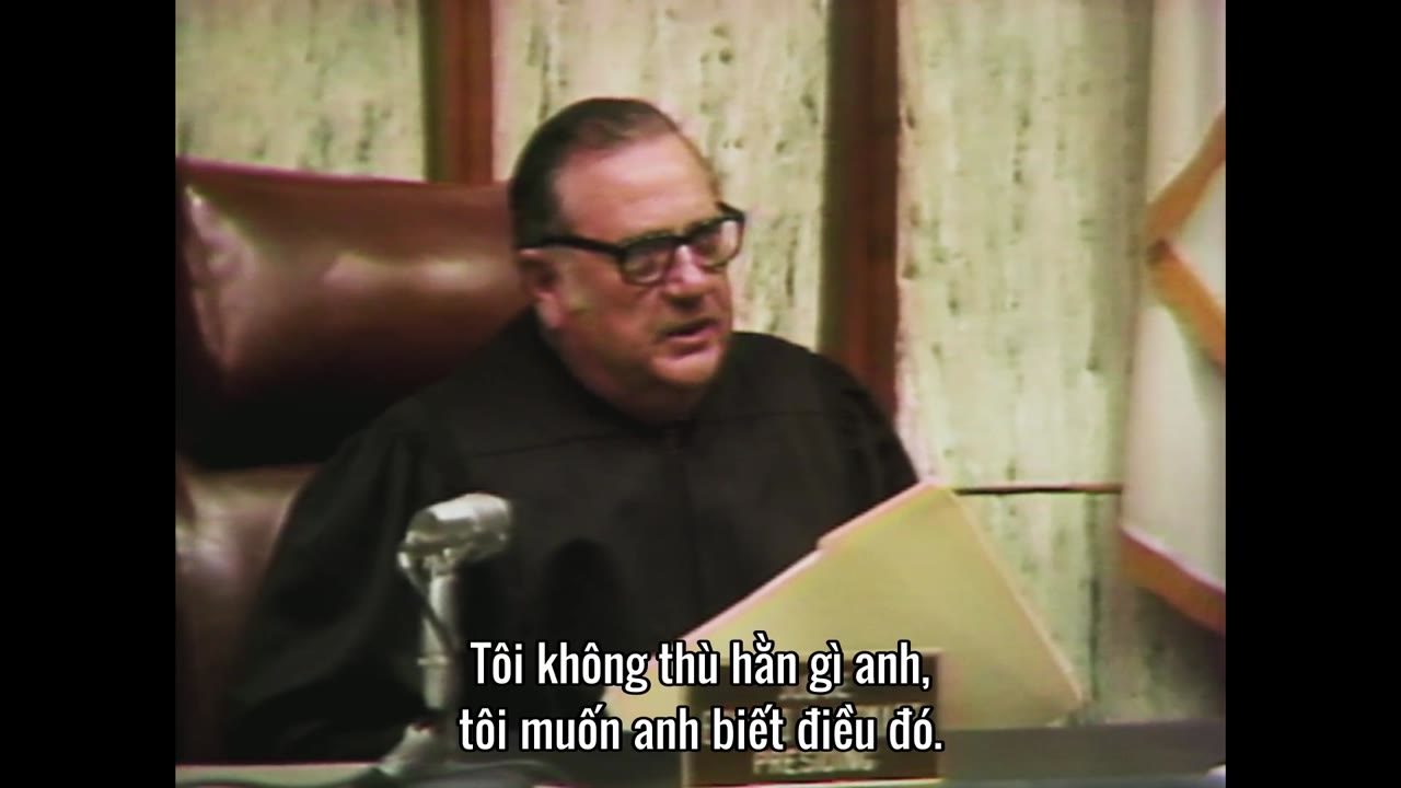 Đối thoại với kẻ sát nhân: Thước phim về Ted Bundy tập 4 cảnh 2