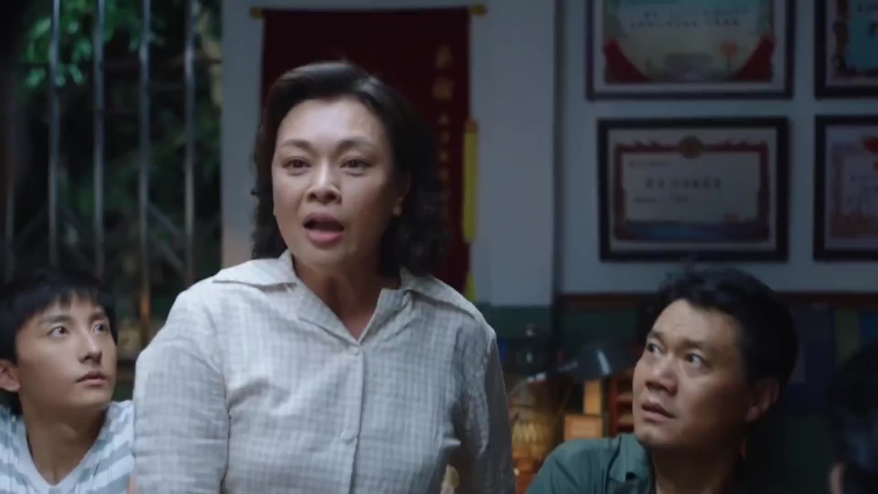 Phố Ma Dương Thân Yêu tập 1
