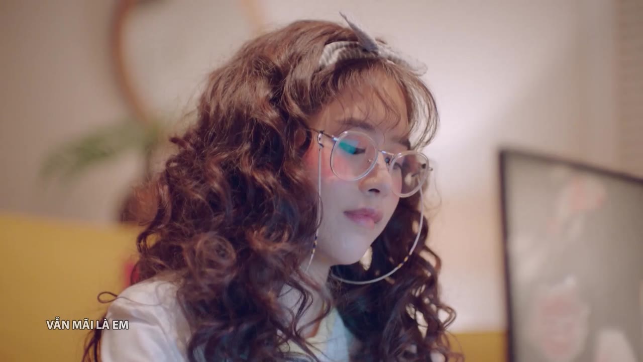 Vẫn Mãi Là Em tập 1 cảnh 2