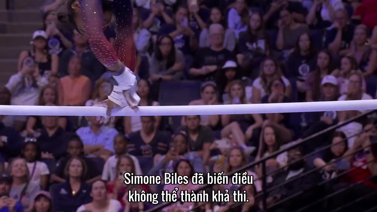 Simone Biles tái xuất tập 3 cảnh 3