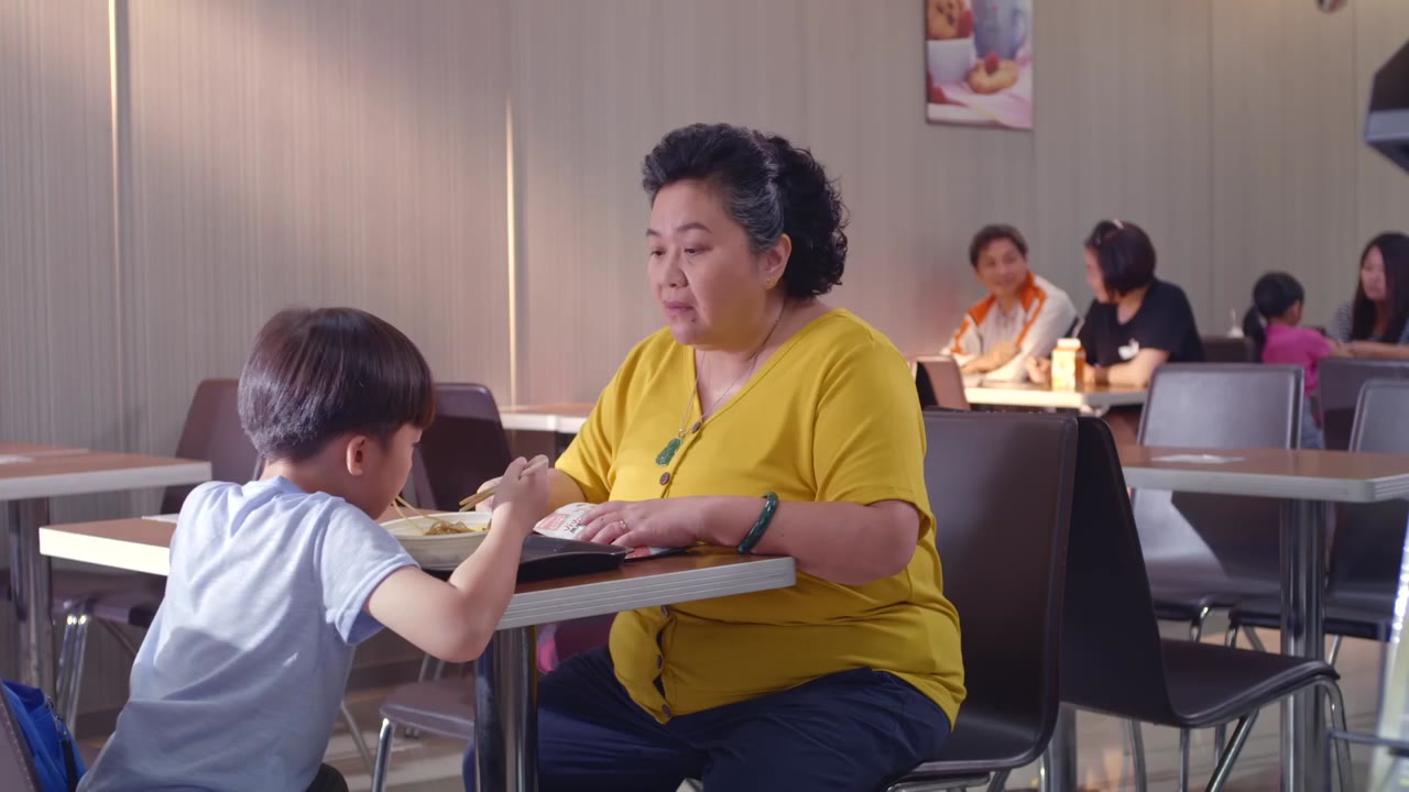 Mẹ Chồng Tôi Thật Đáng Yêu tập 11 cảnh 2