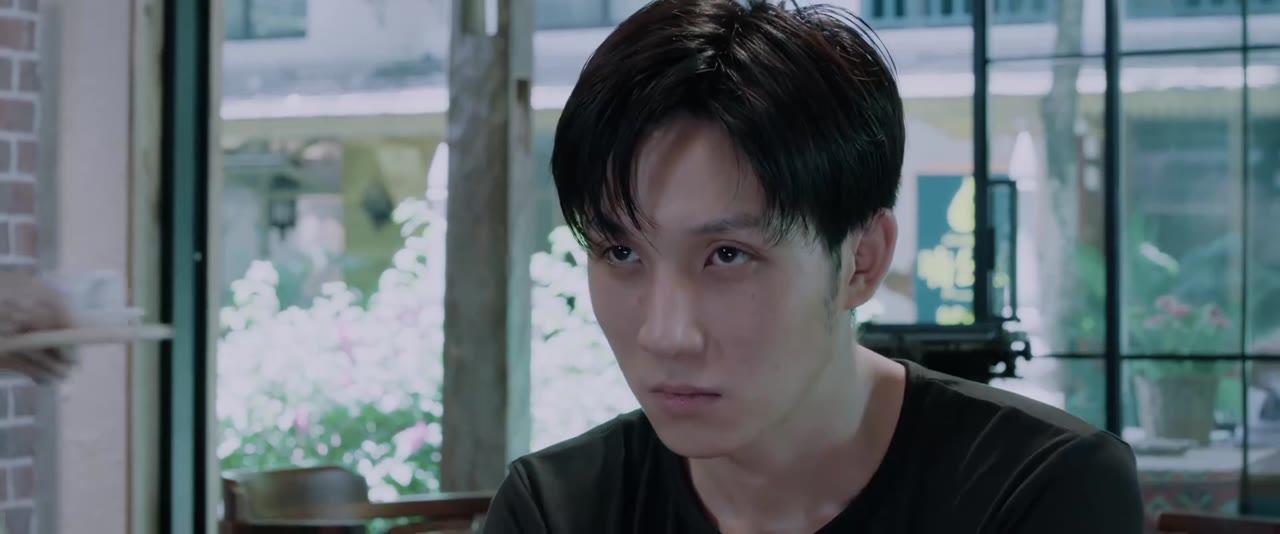 Sau Lưng Cô Ấy, Trước Mắt Tôi tập 9