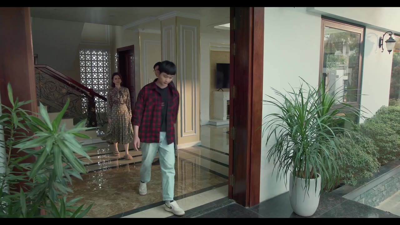 Biệt Thự Đèn Lồng tập 4 cảnh 2