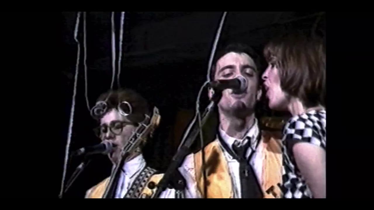 Break it all: Lịch sử nhạc rock Mỹ Latinh tập 3 cảnh 2