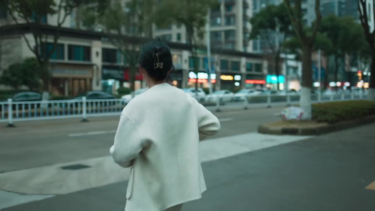 Không Còn Trầm Mặc tập 1