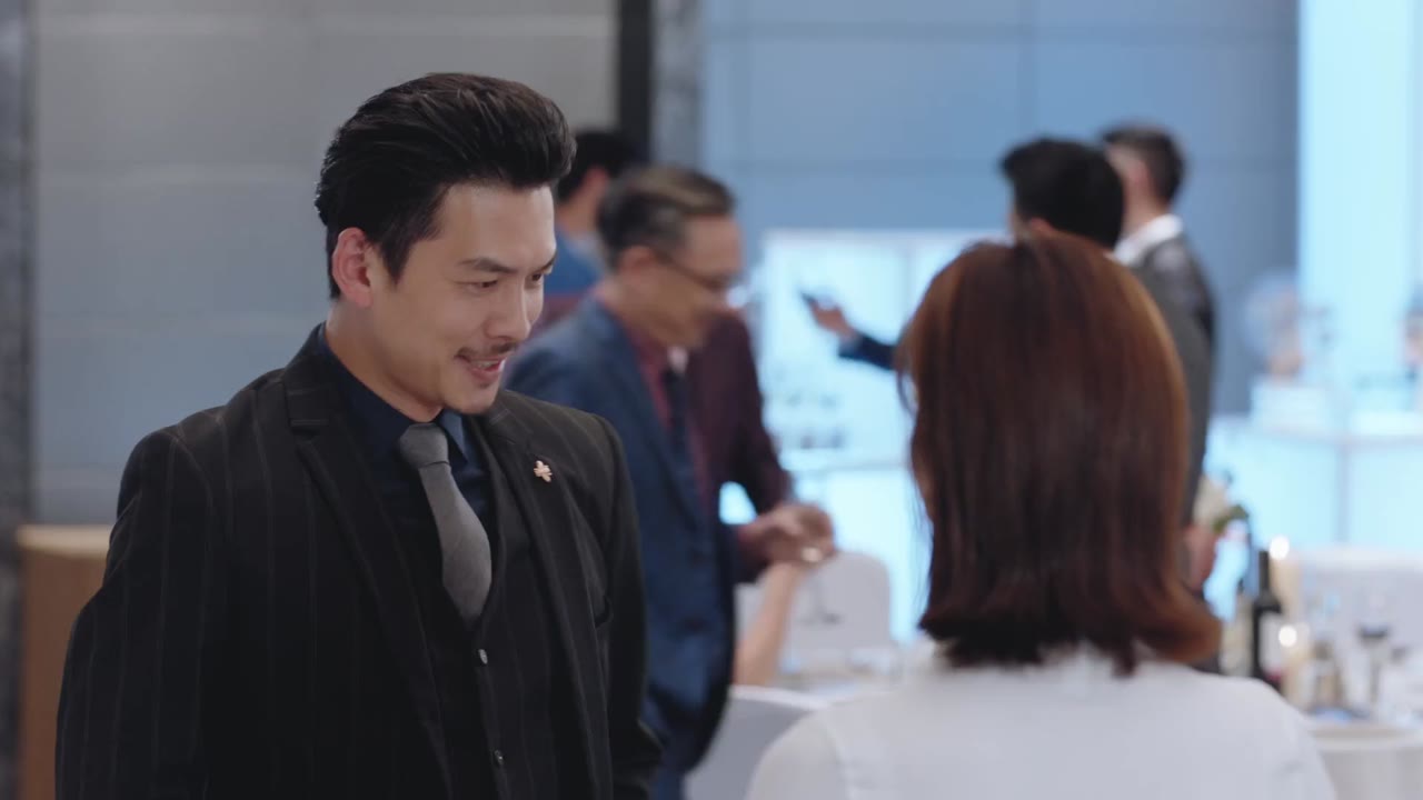 Người Tình Xa Lạ tập 8 cảnh 2