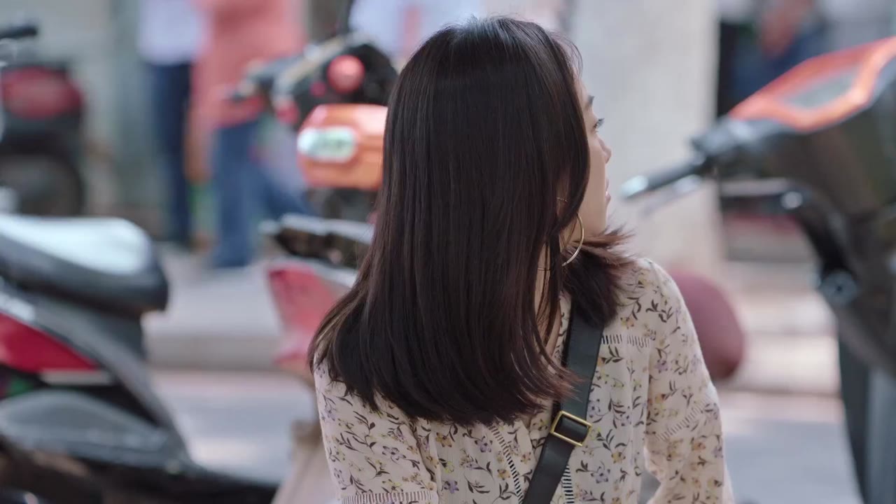 Người Tình Xa Lạ tập 11 cảnh 3