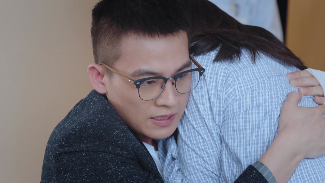 Người Tình Xa Lạ tập 23 cảnh 2