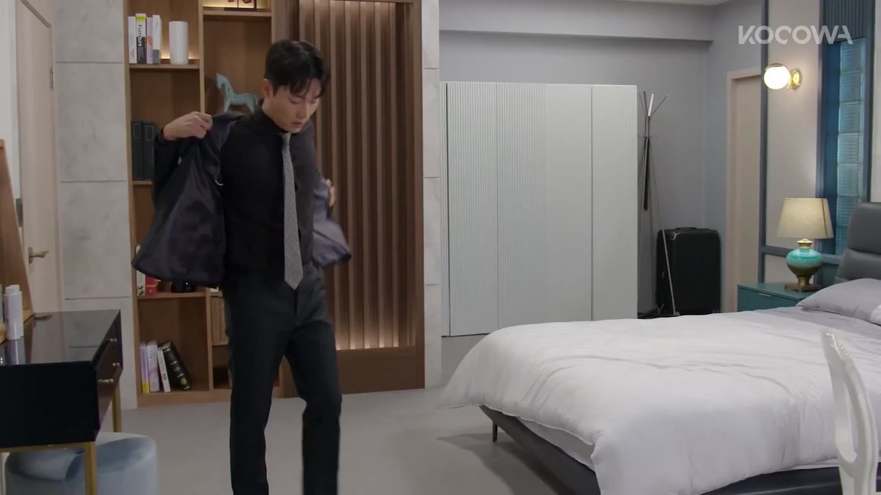 Yong Soo-jung Dũng Cảm tập 100 cảnh 2