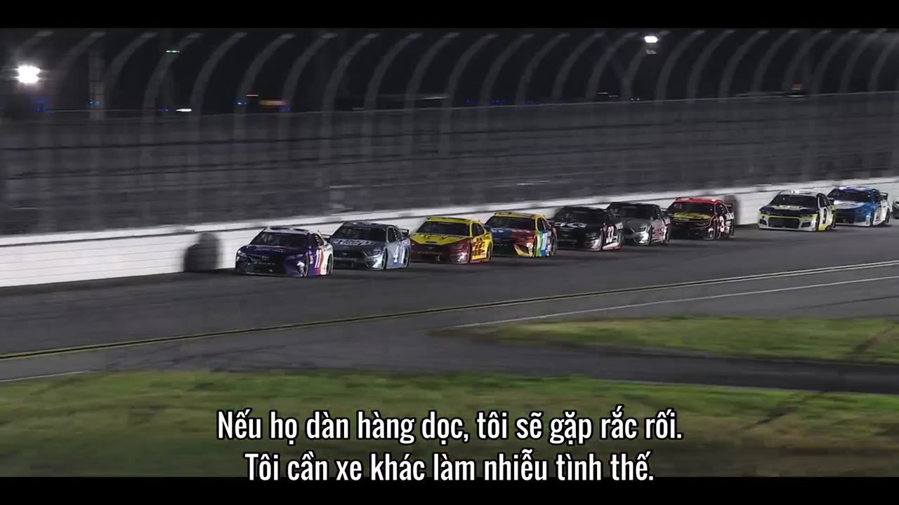Cuộc đua: Bubba Wallace tập 2 cảnh 3