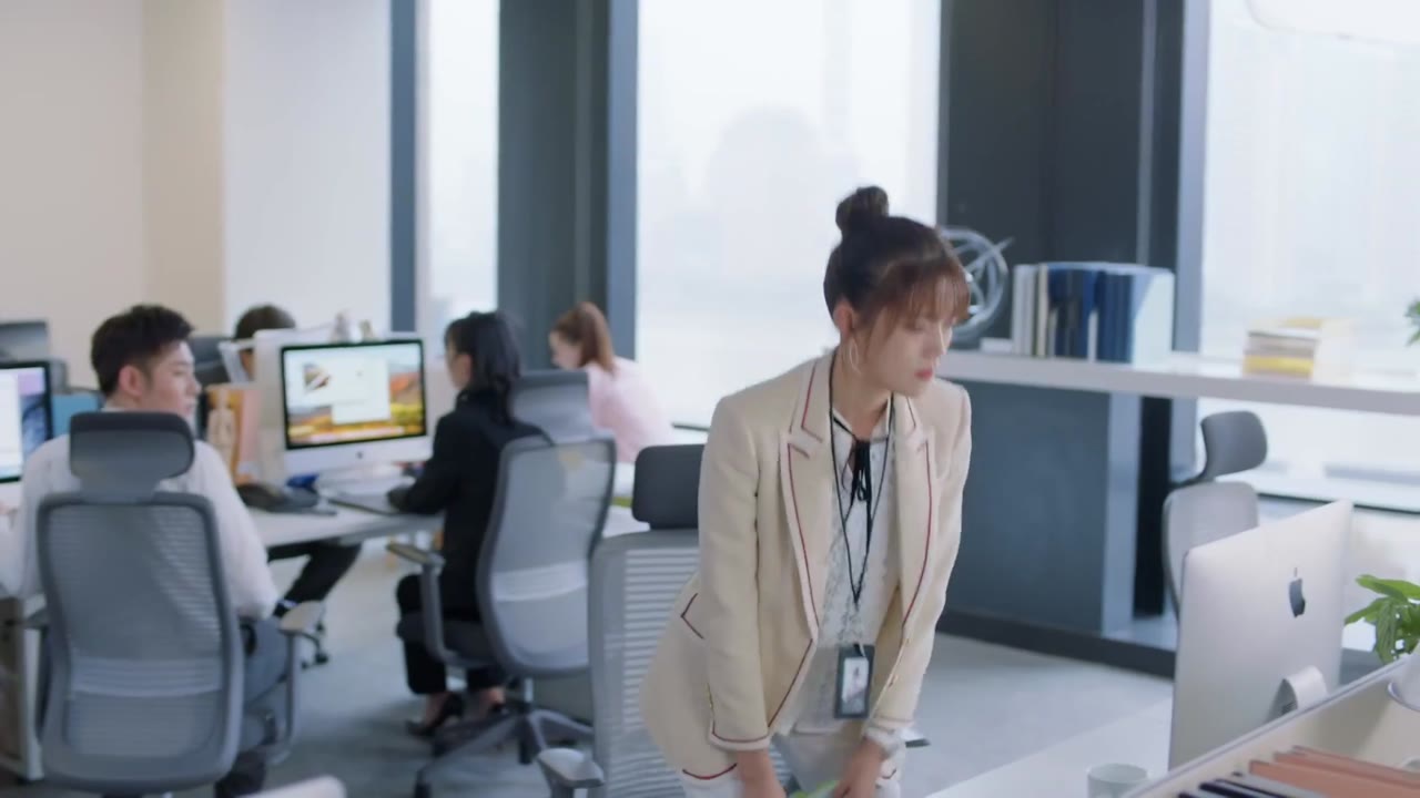 Nửa Thời Gian Ấm Áp tập 10 cảnh 2