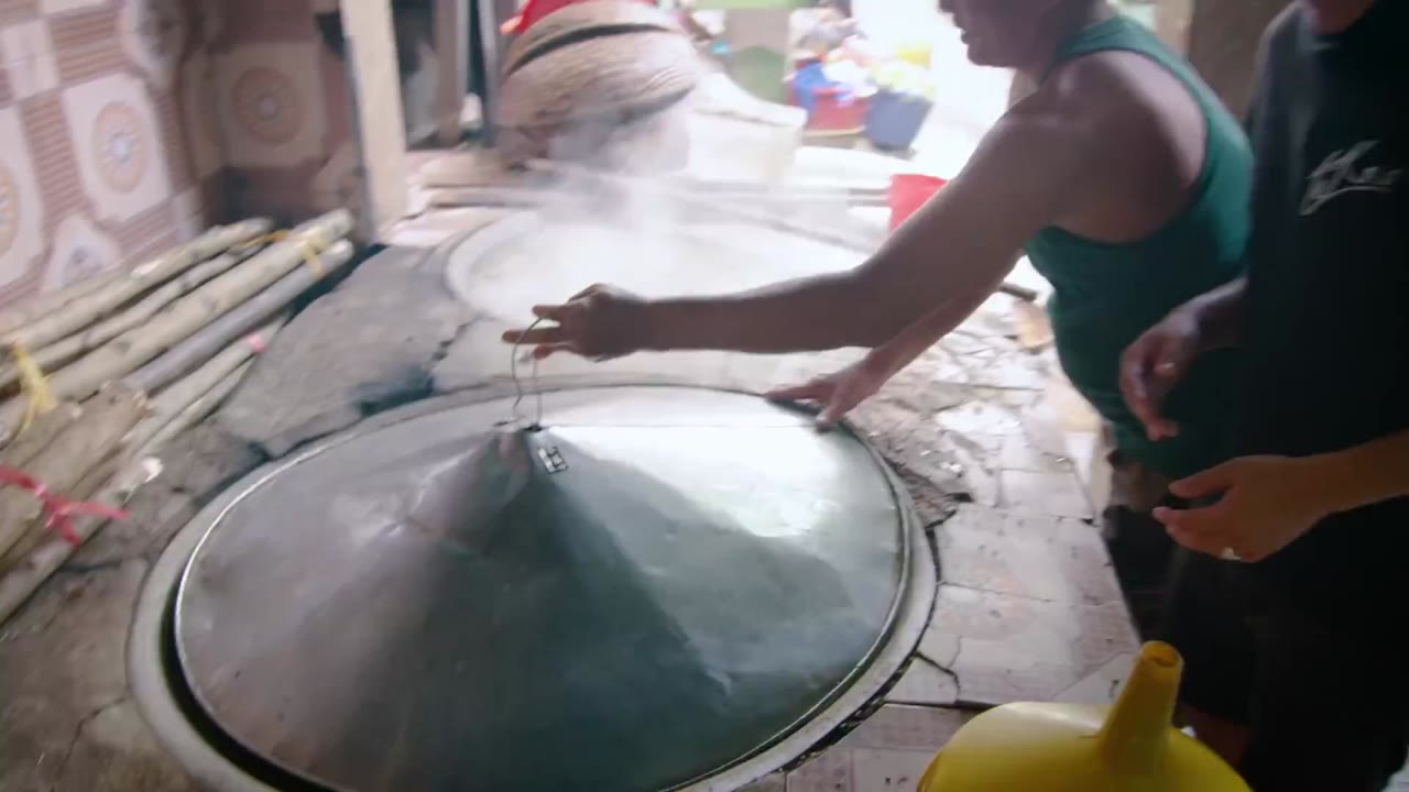 Luke Nguyễn trên chuyến tàu Bắc Nam tập 6