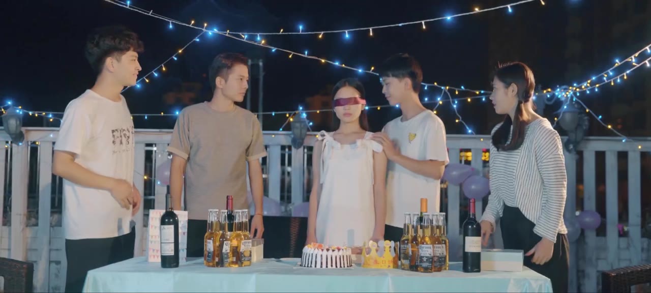 Cho cả hai tập 1 cảnh 2
