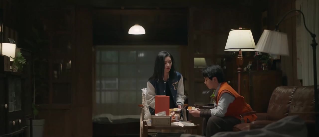 Phố Trấn Hồn: Nhiệt Huyết Sục Sôi tập 1 cảnh 2
