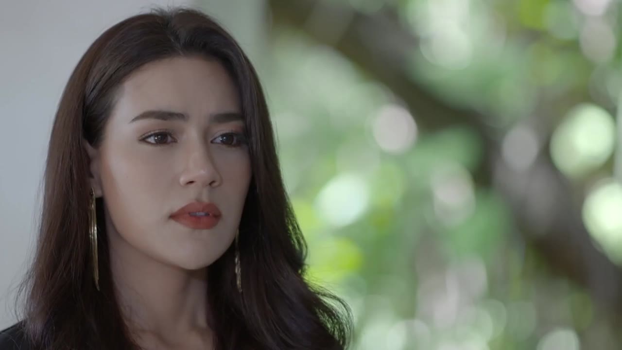 Hai Thế Giới tập 8 cảnh 2
