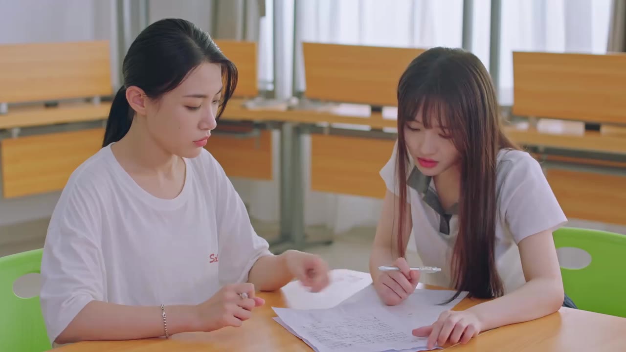 Làm Ơn Đó Hoa Nhung Thiếu Nữ tập 6 cảnh 2