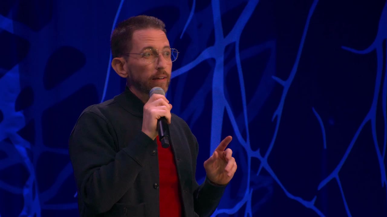 Neal Brennan: Tốt điên cuồng tập 1 cảnh 3