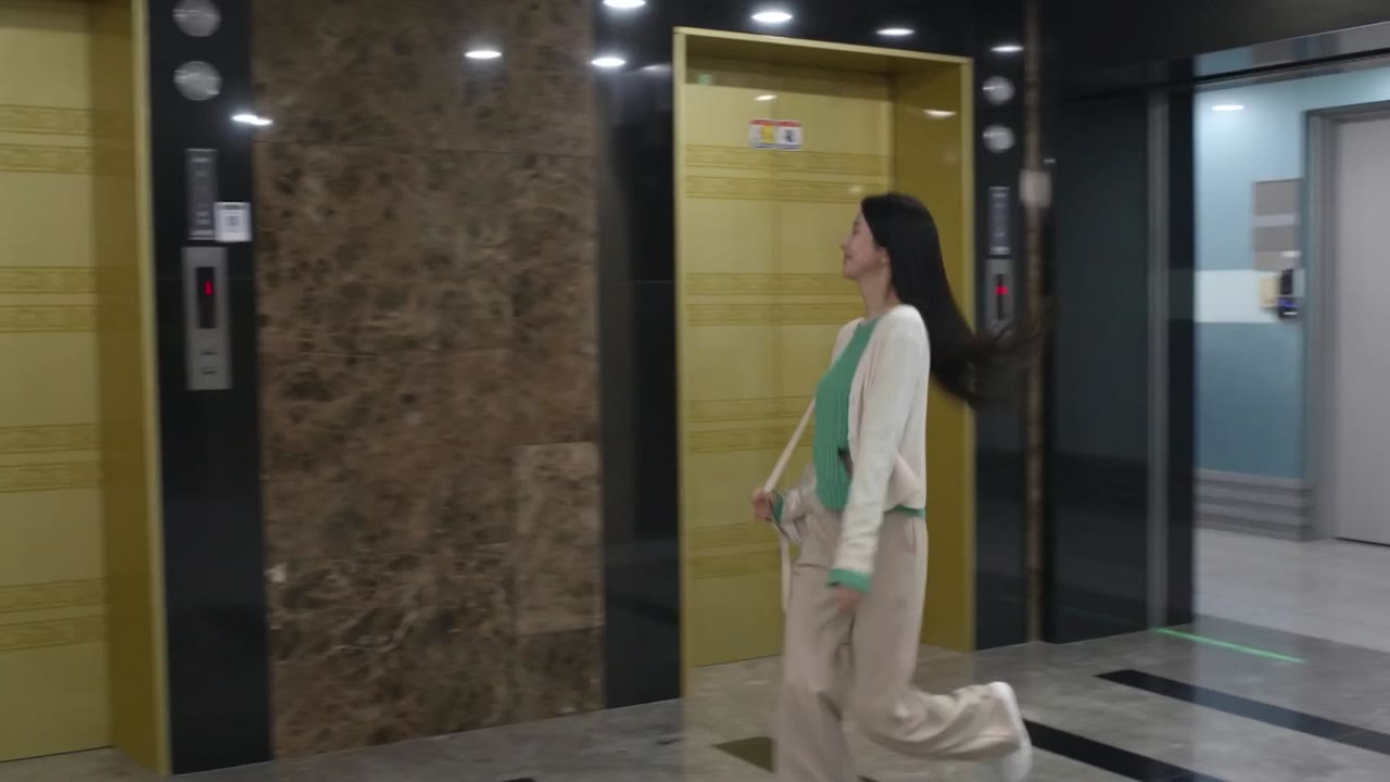 Gia Đình Khó Đoán tập 17