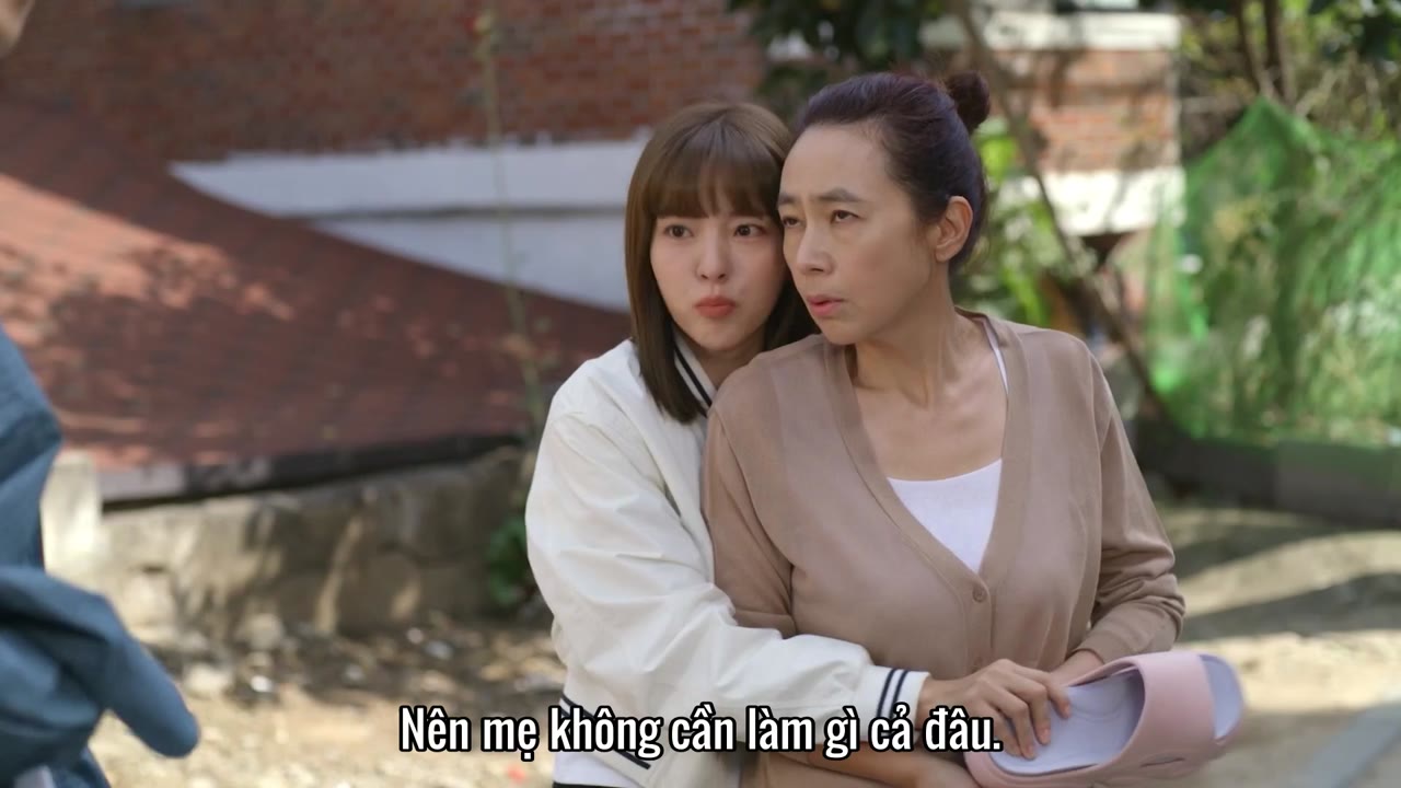 Gia Đình Khó Đoán tập 17 cảnh 3