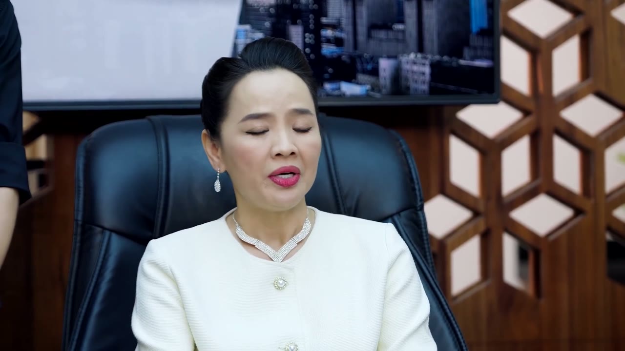 Trò Đùa Huyết Thống tập 1