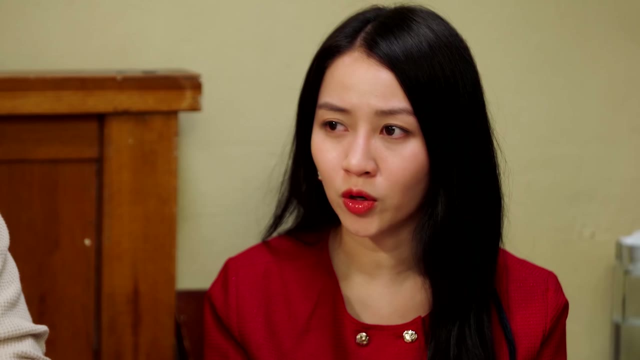 Trò Đùa Huyết Thống tập 2 cảnh 3