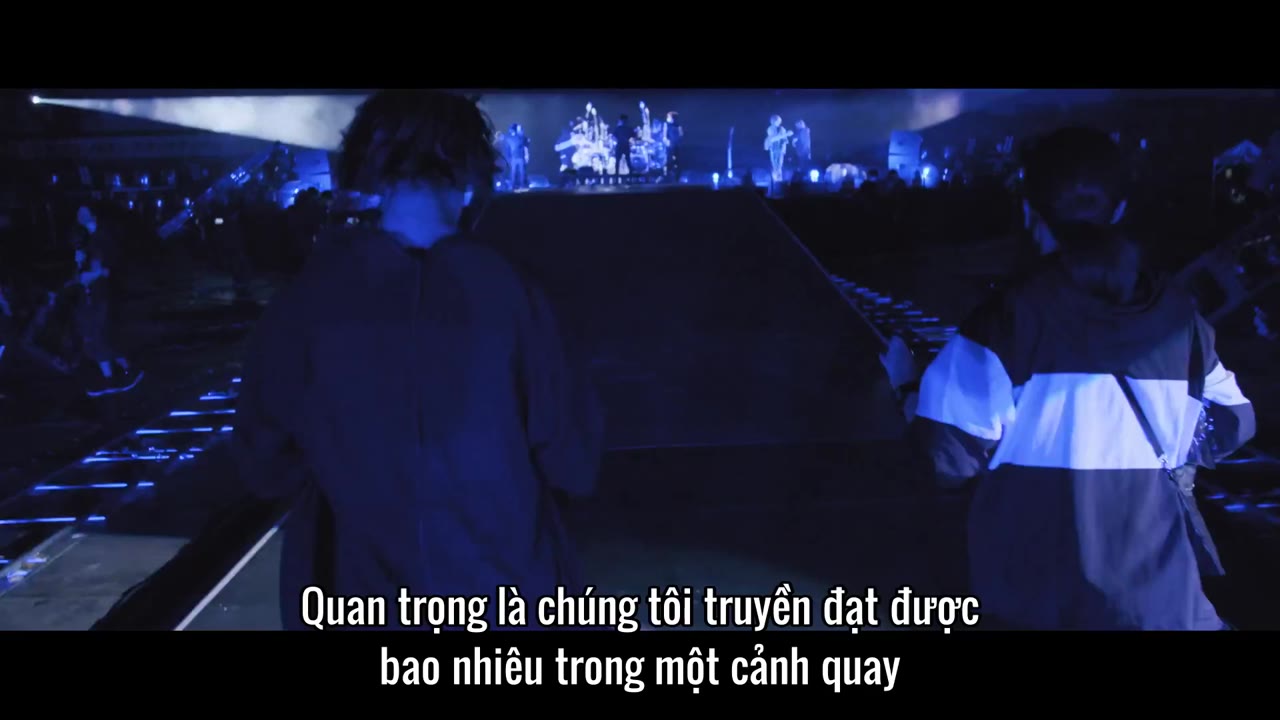 Tung đồng xu – Phim tài liệu ONE OK ROCK tập 1 cảnh 3