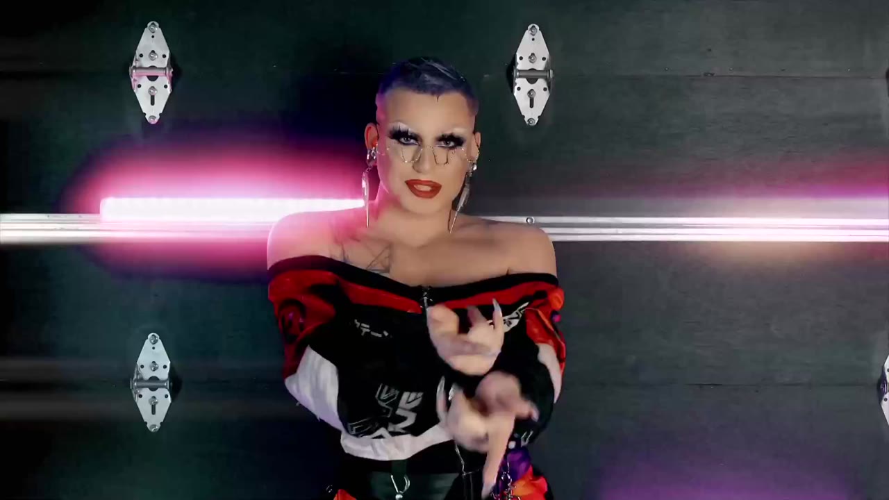RuPaul's Drag Race – Cuộc chiến giày cao gót: Hậu trường (Phần 11) tập 15