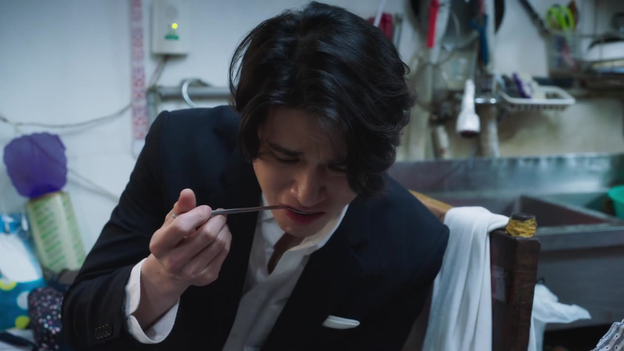 Người Hùng Điên Rồ (Bad and Crazy) tập 3