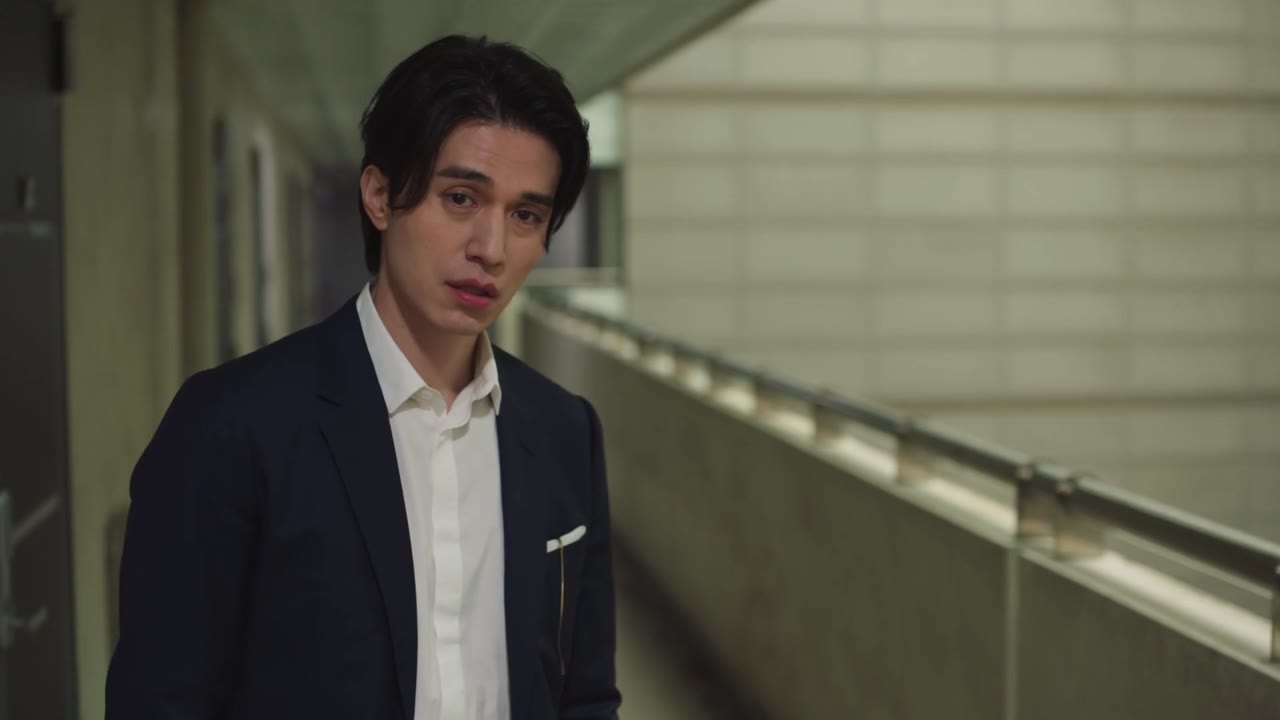 Người Hùng Điên Rồ (Bad and Crazy) tập 8 cảnh 2