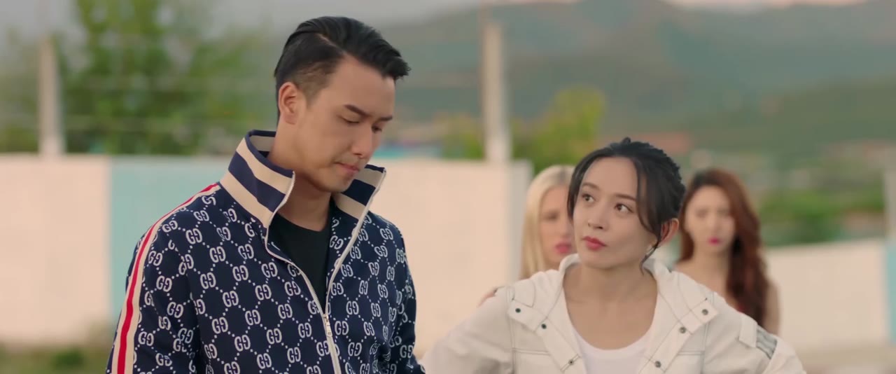 Xông Lên Phía Trước tập 1 cảnh 2